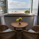 לינה וארוחת בוקר Vila Lido 3*